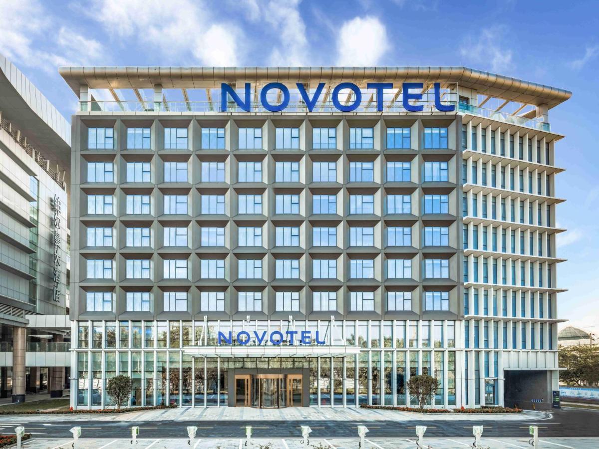 Novotel Guangzhou Baiyun Airport - Canton Fair Free Shuttle Bus & Official Registration Agency Eksteriør billede