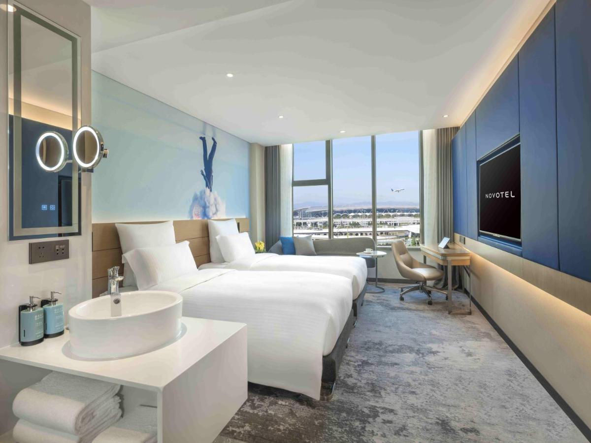 Novotel Guangzhou Baiyun Airport - Canton Fair Free Shuttle Bus & Official Registration Agency Eksteriør billede