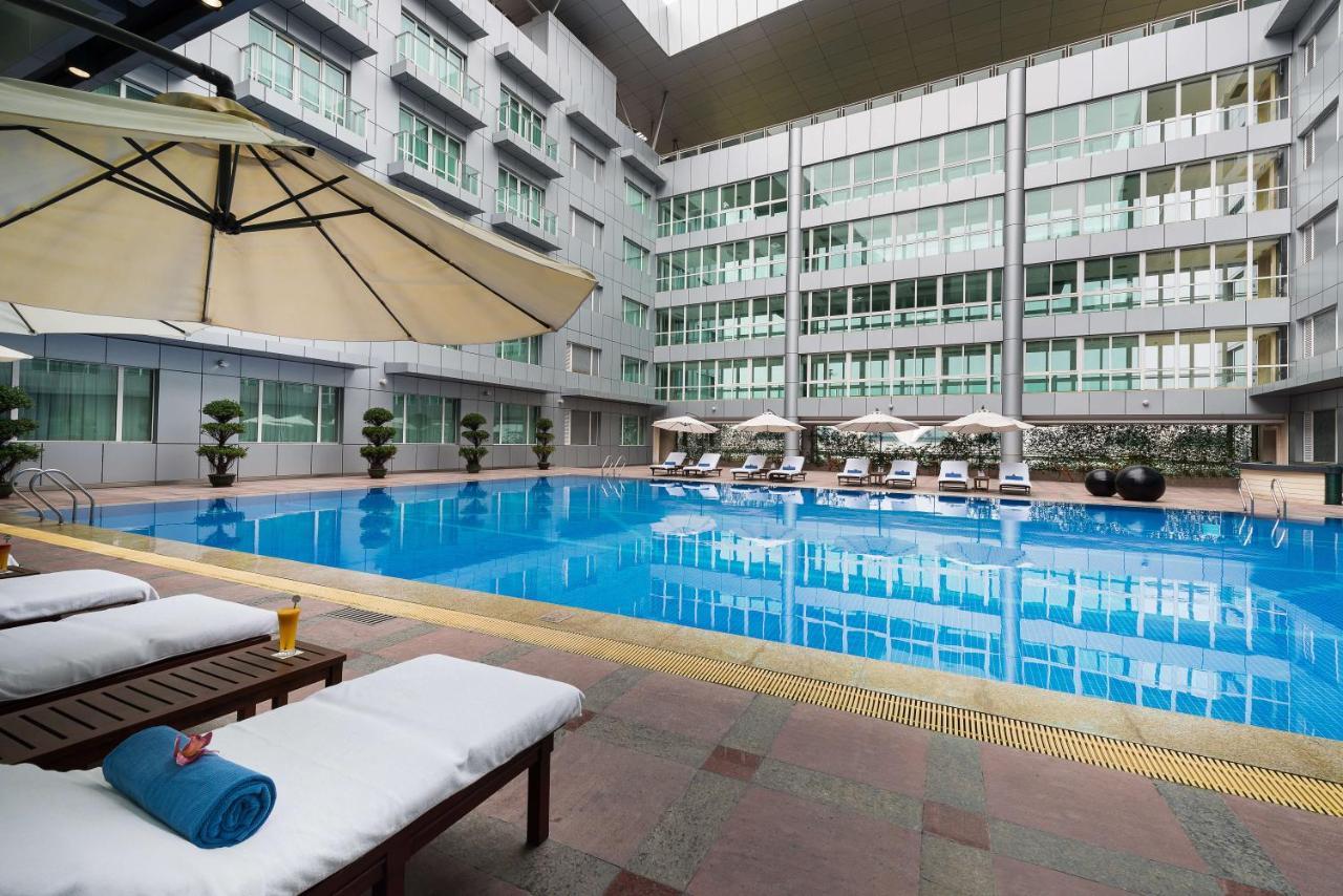 Novotel Guangzhou Baiyun Airport - Canton Fair Free Shuttle Bus & Official Registration Agency Eksteriør billede