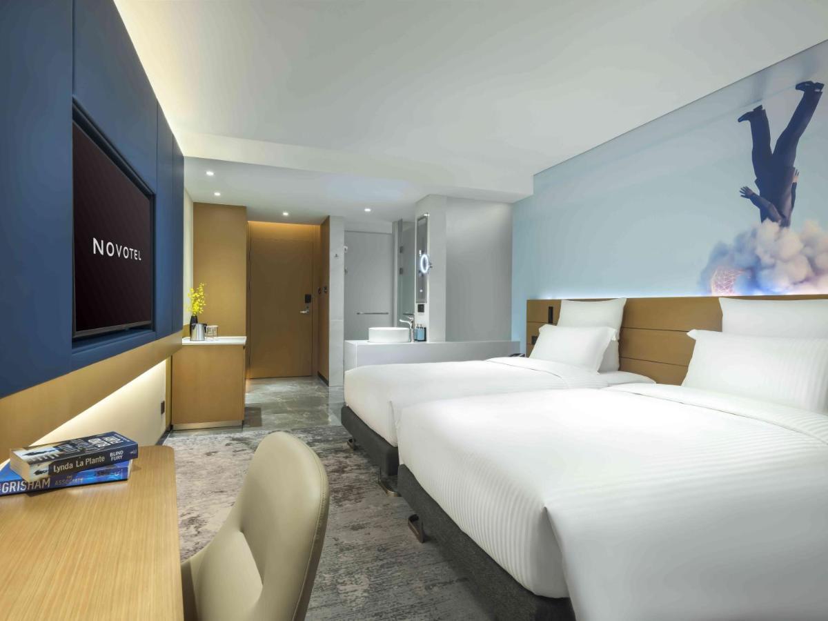 Novotel Guangzhou Baiyun Airport - Canton Fair Free Shuttle Bus & Official Registration Agency Eksteriør billede
